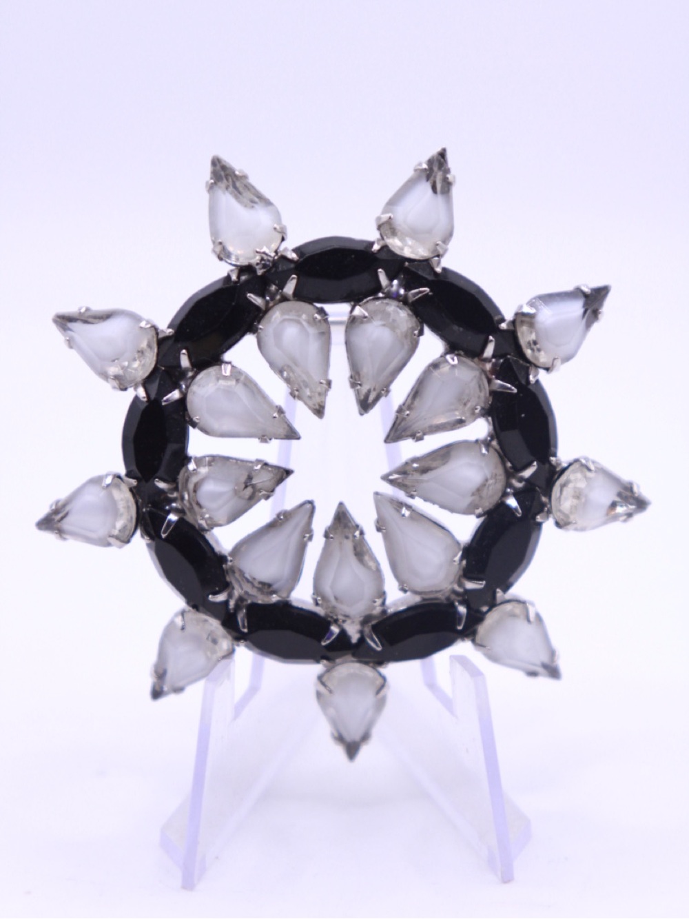 Vintage Kramer Givre Glass White Clear Black Rhinestone Sunburst Floral Pin 2.75